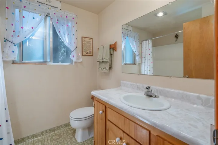 7423 Henness Ridge Road, Yosemite, California 95389