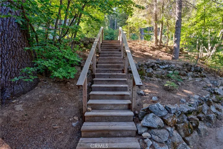7423 Henness Ridge Road, Yosemite, California 95389