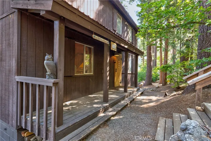 7423 Henness Ridge Road, Yosemite, California 95389