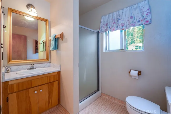 7423 Henness Ridge Road, Yosemite, California 95389