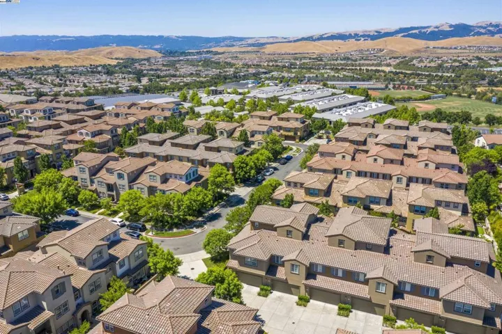 5072 Fioli Loop, San Ramon, California 94582-5987