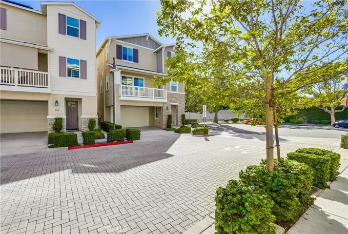 300 N Bellarose Way, Anaheim, California 92805
