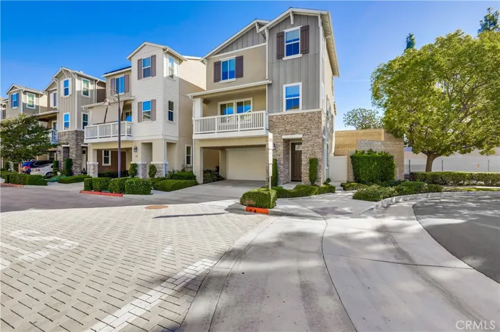 300 N Bellarose Way, Anaheim, California 92805