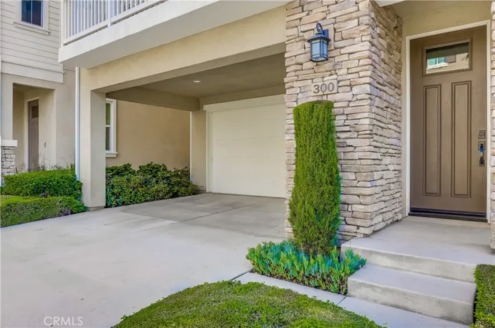 300 N Bellarose Way, Anaheim, California 92805