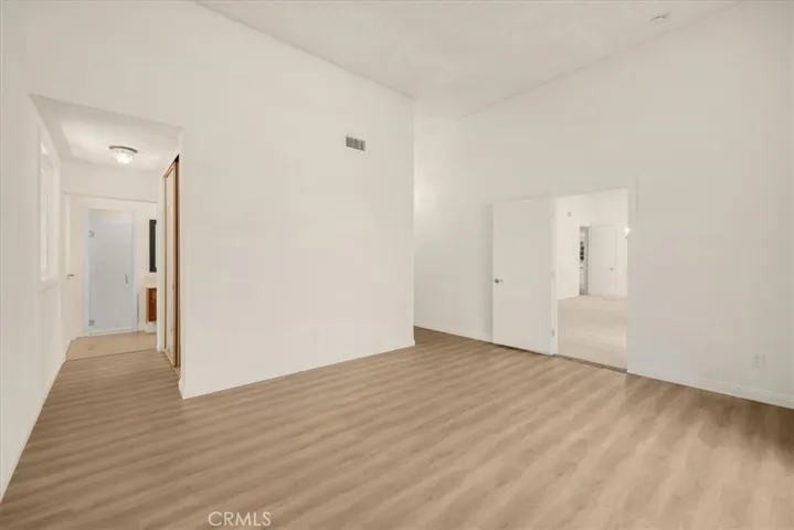 5833 Briartree Drive, La Canada Flintridge, California 91011