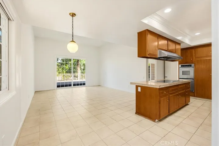 5833 Briartree Drive, La Canada Flintridge, California 91011