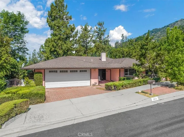 5833 Briartree Drive, La Canada Flintridge, California 91011