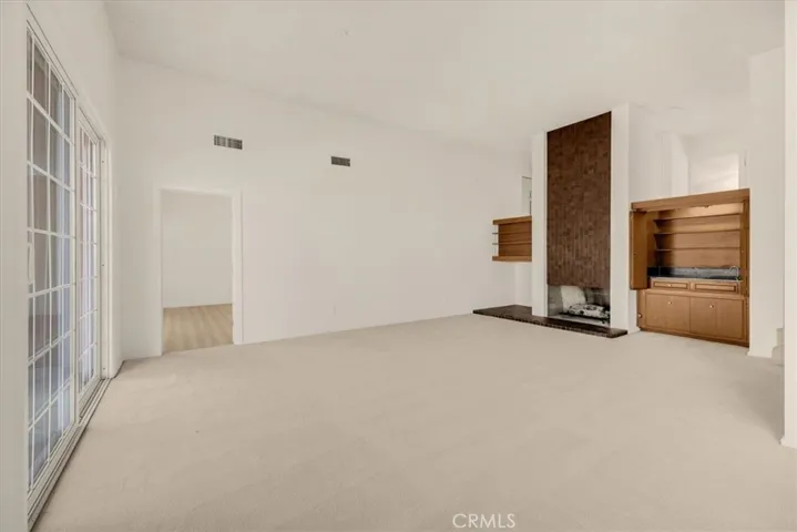 5833 Briartree Drive, La Canada Flintridge, California 91011
