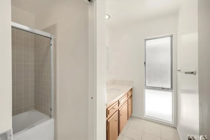 5833 Briartree Drive, La Canada Flintridge, California 91011
