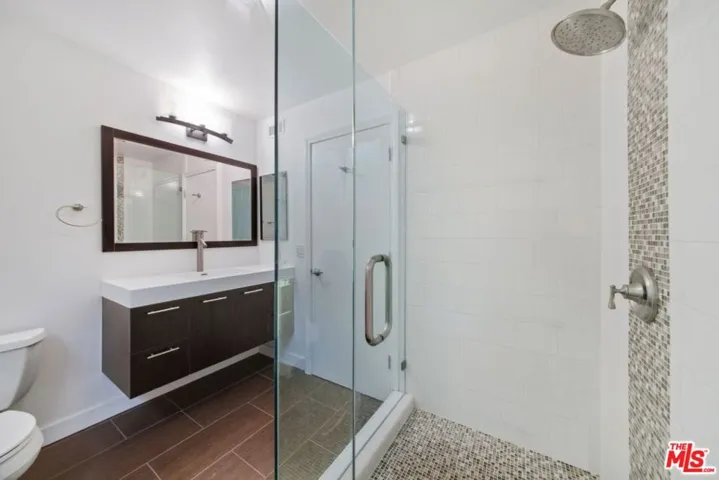 830 Westmount Drive, West Hollywood, California 90069