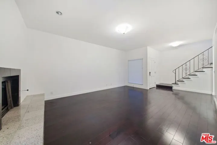 830 Westmount Drive, West Hollywood, California 90069