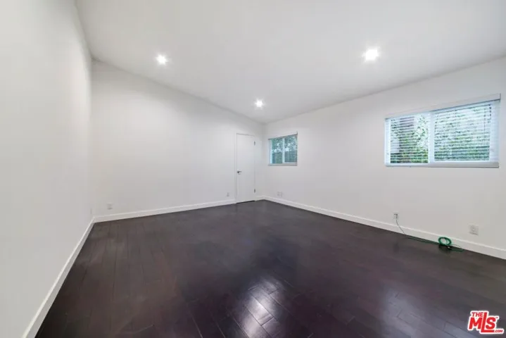 830 Westmount Drive, West Hollywood, California 90069