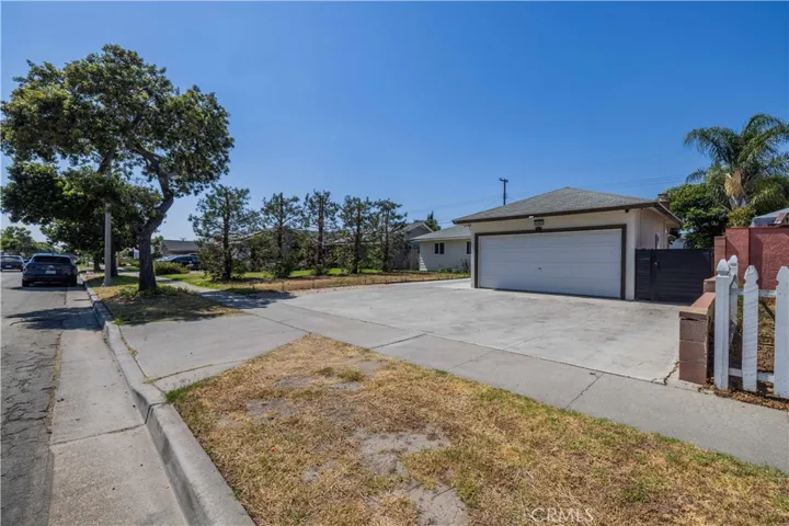 1407 W Gage Avenue, Fullerton, California 92833