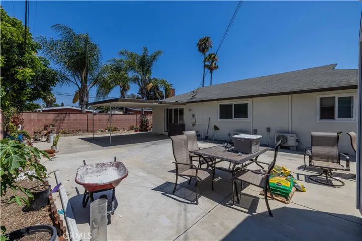 1407 W Gage Avenue, Fullerton, California 92833