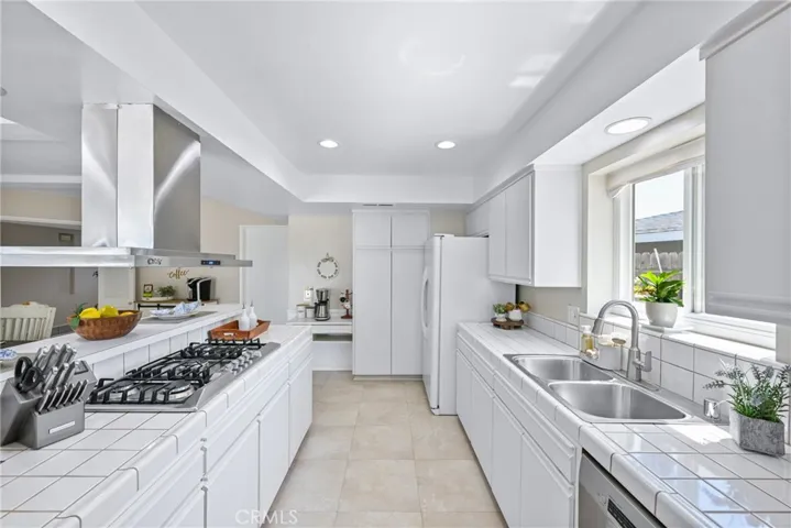 5642 Casa Loma Avenue, Yorba Linda, California 92886