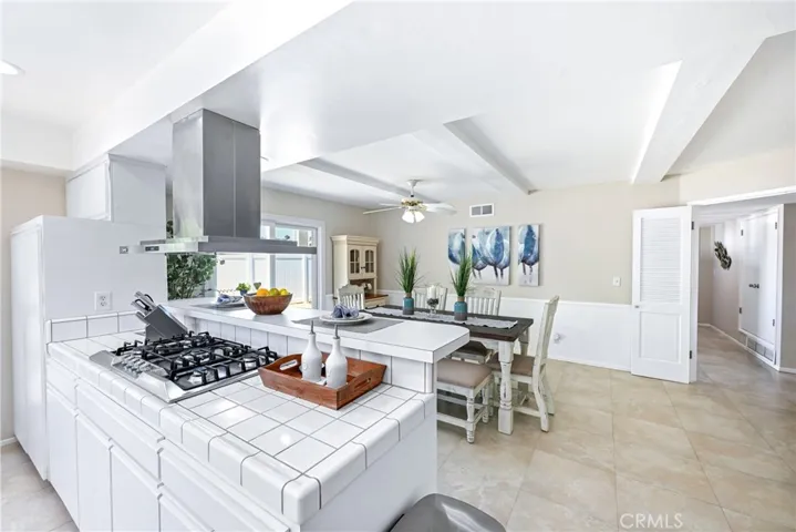 5642 Casa Loma Avenue, Yorba Linda, California 92886