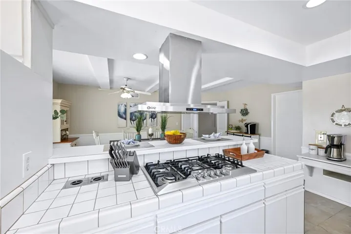 5642 Casa Loma Avenue, Yorba Linda, California 92886