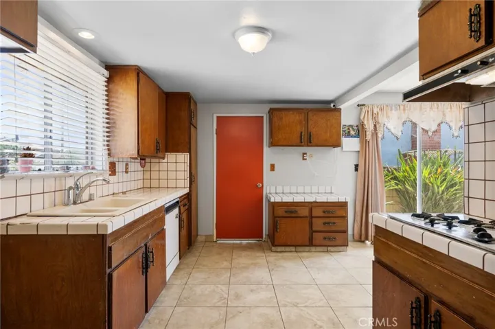 19533 Enslow Drive, Carson, California 90746
