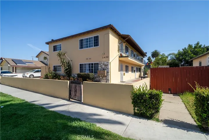 2632 E 15th Street, Long Beach, California 90804