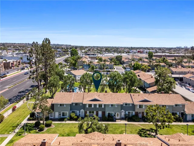 Convenient access to freeways and PCH – making commutes a breeze!
