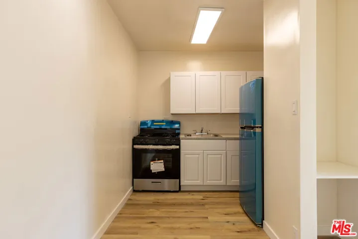 1295 Federal Avenue 16, Los Angeles, California 90025