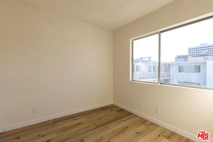 1295 Federal Avenue 16, Los Angeles, California 90025