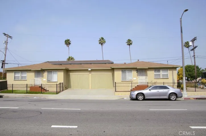 440 W 113th Street, Los Angeles, California 90061