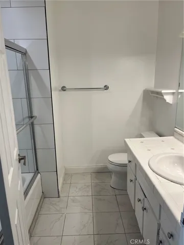 582 Pierpont Drive, Costa Mesa, California 92626