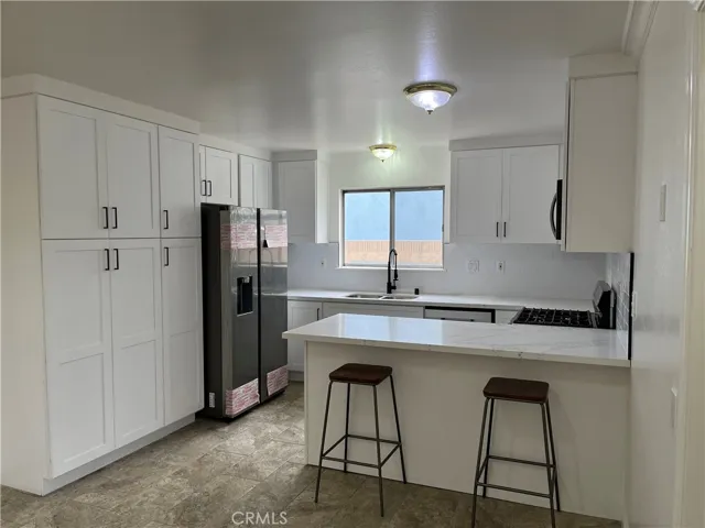 582 Pierpont Drive, Costa Mesa, California 92626