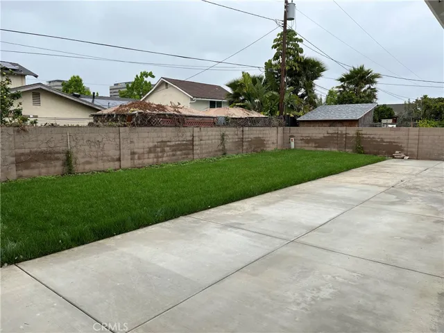 582 Pierpont Drive, Costa Mesa, California 92626