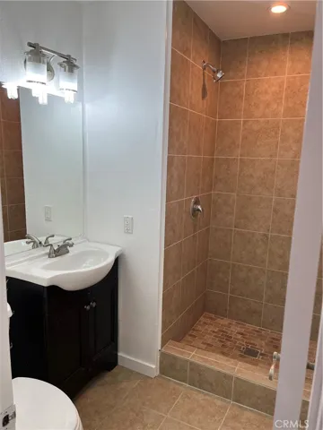 582 Pierpont Drive, Costa Mesa, California 92626