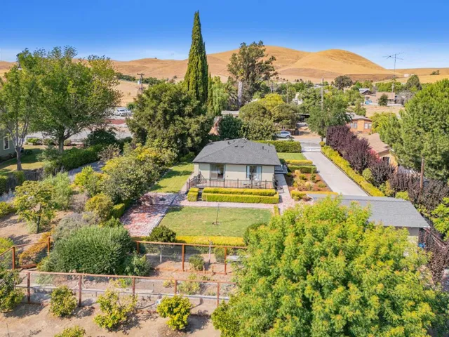 6820 F Street, Tres Pinos, California 95075