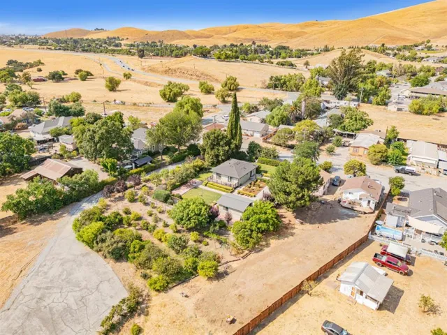 6820 F Street, Tres Pinos, California 95075