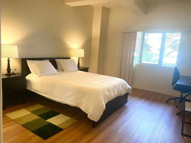 200 Sheridan 106, Palo Alto, California 94306