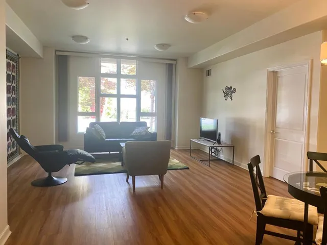 200 Sheridan 106, Palo Alto, California 94306