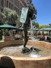 200 Sheridan 106, Palo Alto, California 94306