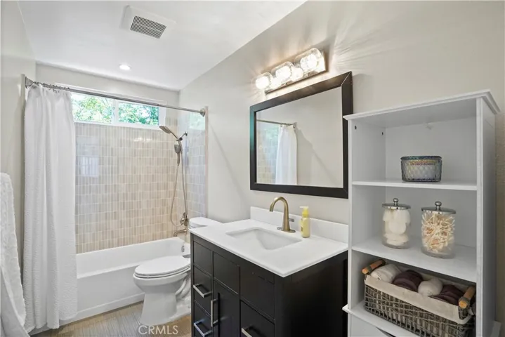 12127 Darby Avenue, Porter Ranch, California 91326