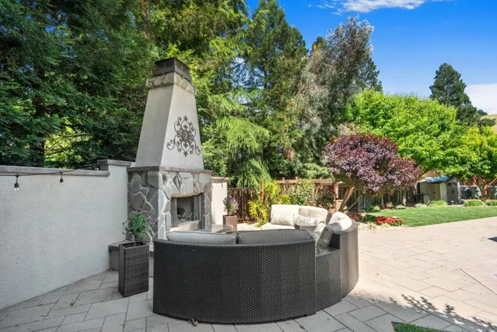 655 Sparhawk Drive, Morgan Hill, California 95037
