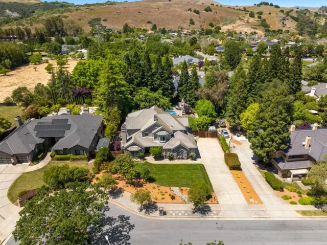 655 Sparhawk Drive, Morgan Hill, California 95037