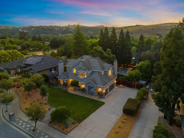 655 Sparhawk Drive, Morgan Hill, California 95037