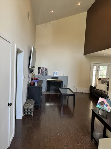 14339 Raven Street, Sylmar, California 91342