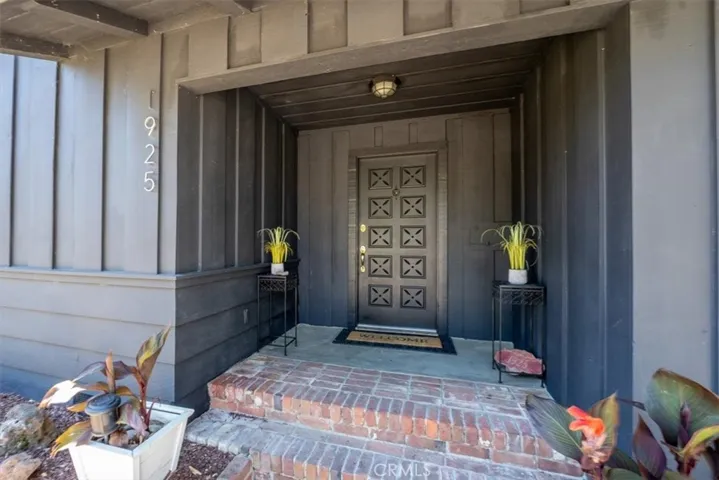 1925 Merle Drive, Redding, California 96001