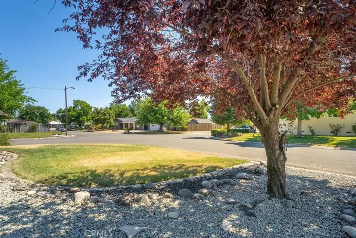 1925 Merle Drive, Redding, California 96001