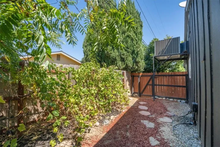 1925 Merle Drive, Redding, California 96001