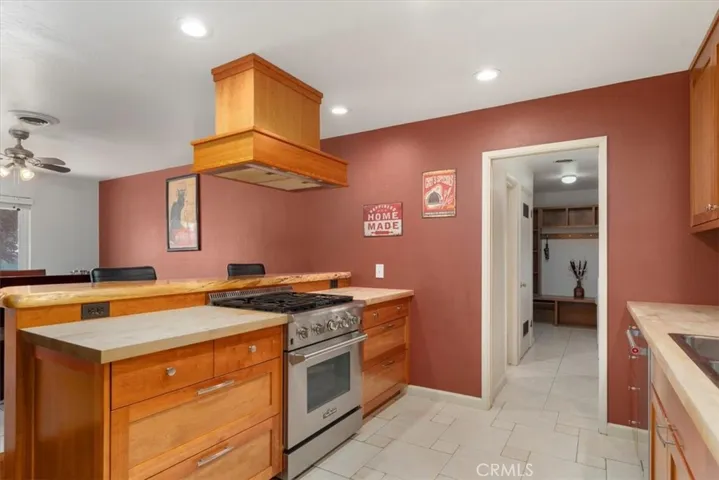1925 Merle Drive, Redding, California 96001