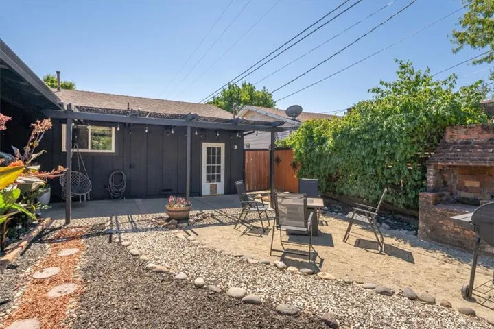 1925 Merle Drive, Redding, California 96001