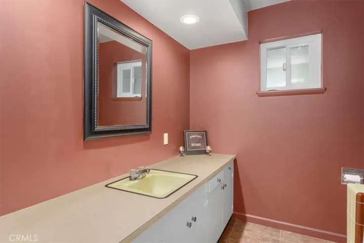 1925 Merle Drive, Redding, California 96001