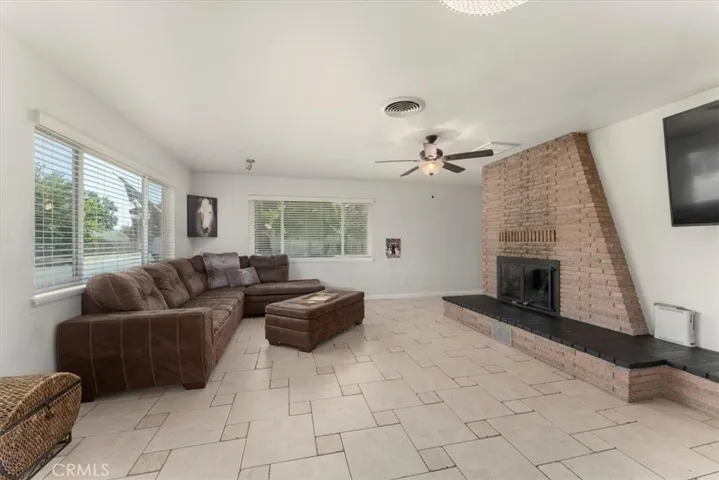 1925 Merle Drive, Redding, California 96001