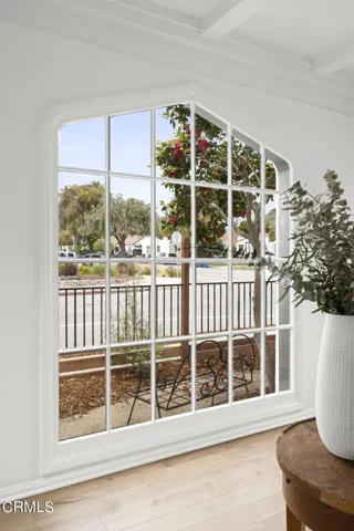 31-web-or-mls-UpmarketMedia_405Coronado-
