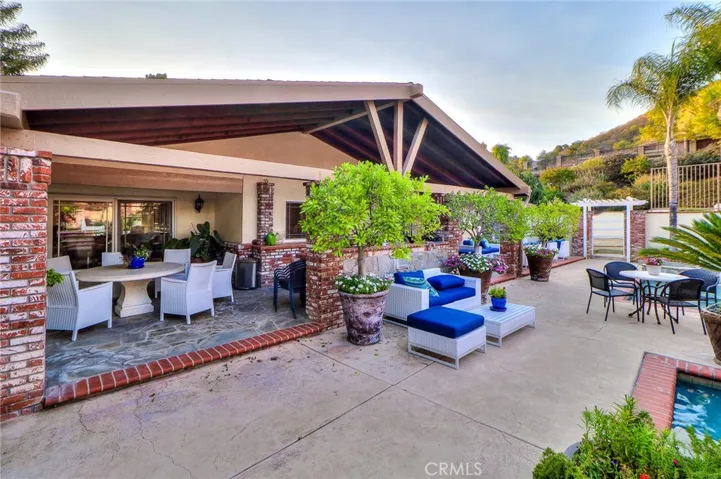 Spacious areas for entertaining